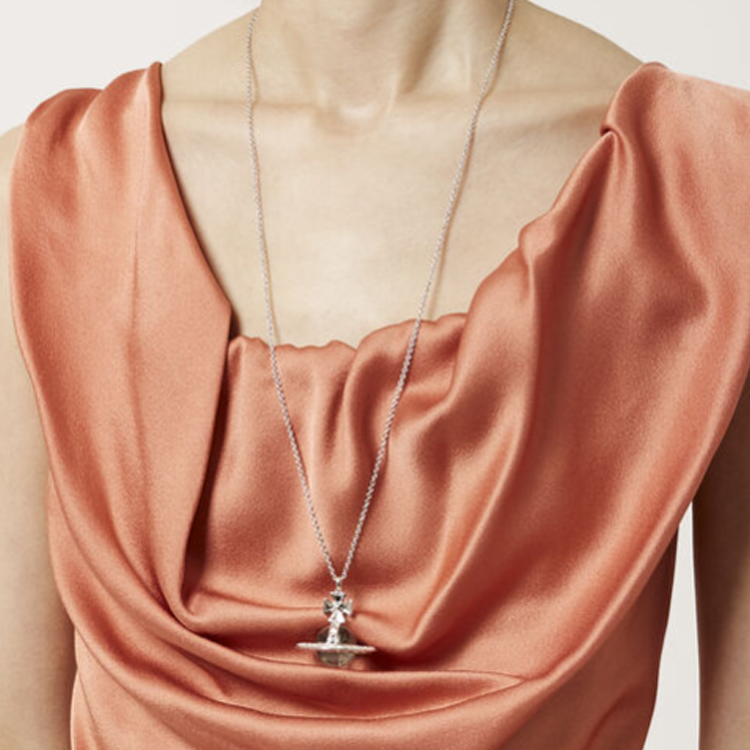 Shop Vivienne Westwood 龐克星球3D透明土星吊墜項鍊 銀色中性款 63020112W110W110