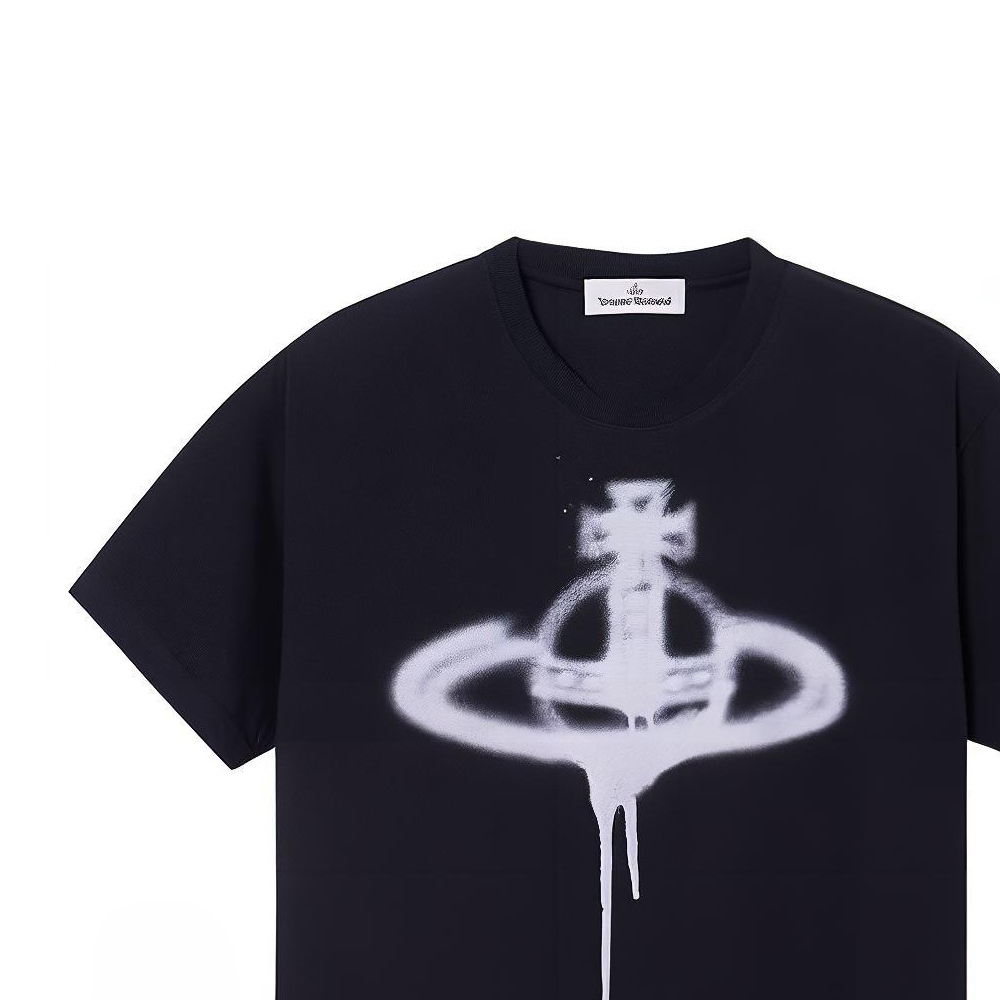 Sizing 비비안 웨스트우드 SS23 유니섹스 새턴 스프레이 프린트 블랙 크루넥 티셔츠 3G010011J001MN401GO