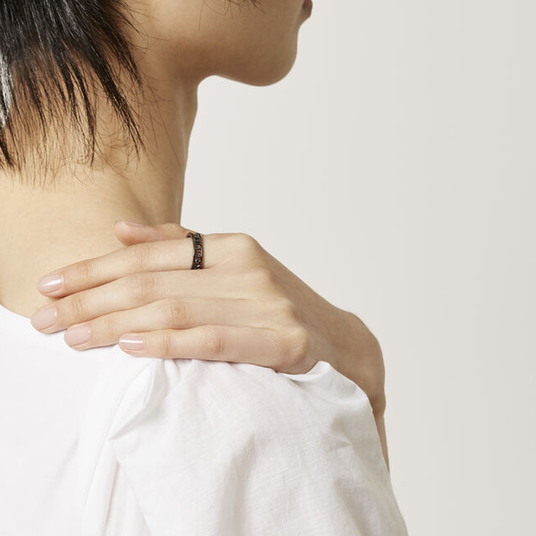 Purchase ヴィヴィアンウエストウッド ウェストミンスター レタリング 925シルバー ユニセックスリング ガンメタル 64040016S001S001