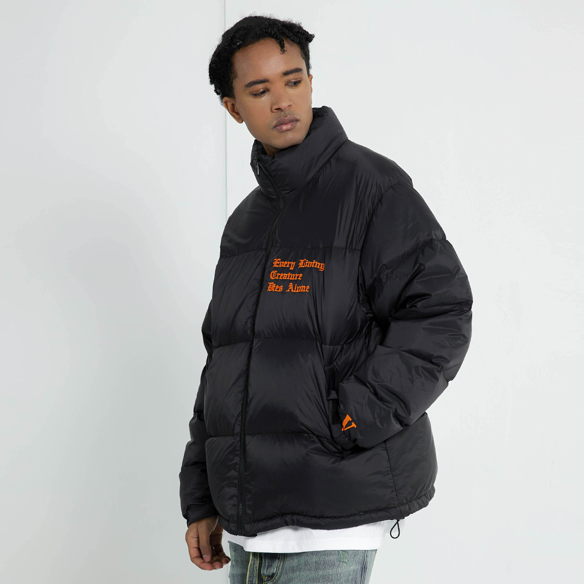 Sizing Jaket Musim Dingin Unisex VLONE Classic Big V Logo Bordir Hitam Orange. VLCT21002