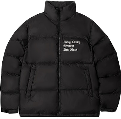 Chaqueta Puff Invierno Unisex Negra Plateada VLONE Classic V Logo Bordado. VLCT21002 Lookbook Chaqueta Puff Invierno Unisex Negra Plateada VLONE Classic V Logo Bordado. VLCT21002