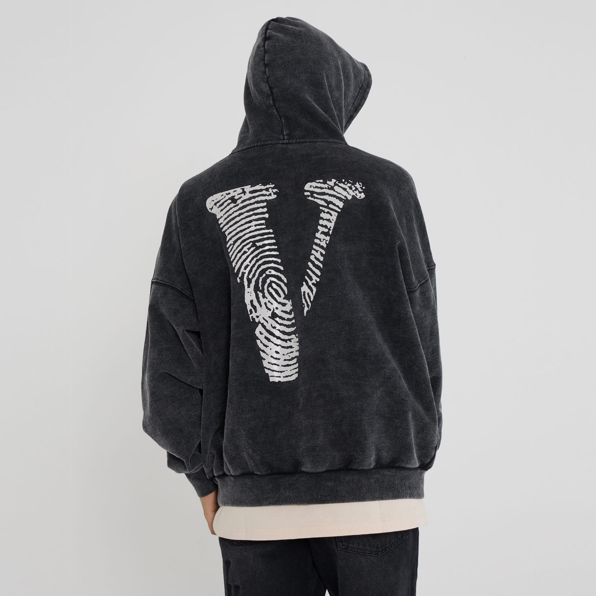 Shop Vlone 指紋大logo水洗寬版連帽衫 男女適穿 VLHD24004-BK