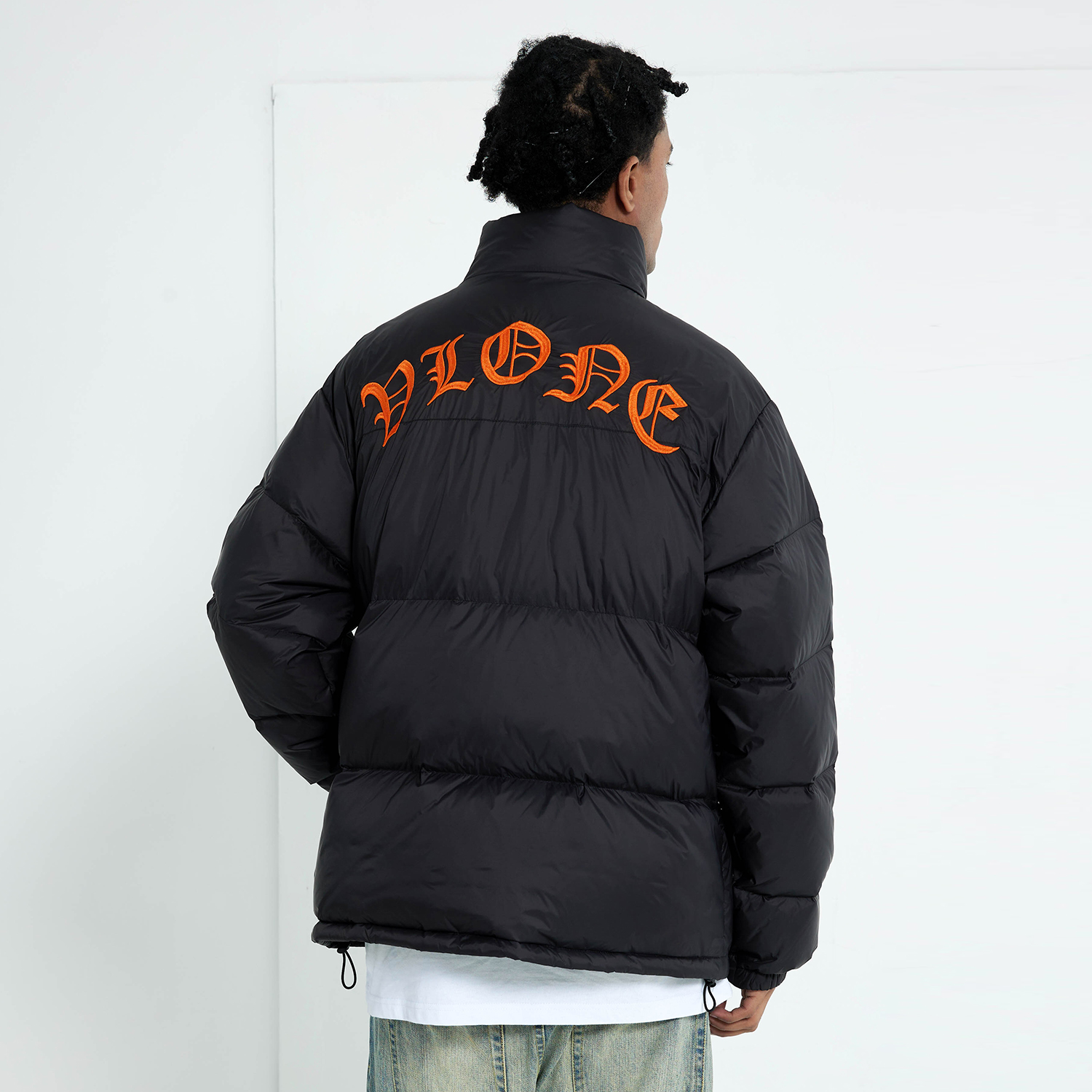 Details for VLONE ゴシック刺繍カラー パファージャケット ブラックオレンジ ユニセックス 冬用. VLCT21003