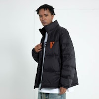 VLONE ゴシック刺繍カラー パファージャケット ブラックオレンジ ユニセックス 冬用. VLCT21003 Sizing VLONE ゴシック刺繍カラー パファージャケット ブラックオレンジ ユニセックス 冬用. VLCT21003