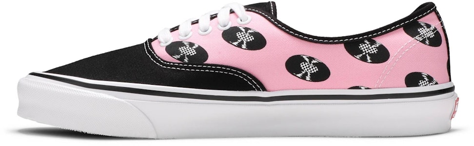 와코마리아 x 반스 어센틱 LX '레코드 - 핑크' VN0A4BV9594 Lookbook 와코마리아 x 반스 어센틱 LX '레코드 - 핑크' VN0A4BV9594