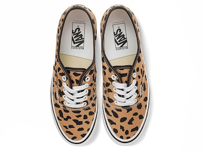 WACKO MARIA x Vault by Vans Authentic "Cheetah Coklat" VN0A4BV9BRO Lookbook WACKO MARIA x Vault by Vans Authentic "Cheetah Coklat" VN0A4BV9BRO