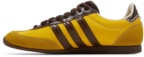 웨일즈 보너 x 아디다스 '헤이지 옐로우' (일본 발매) GY5752 Lookbook 웨일즈 보너 x 아디다스 '헤이지 옐로우' (일본 발매) GY5752