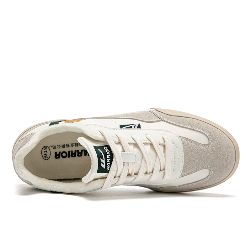 Shop Warrior 德训 '牛奶灰苔绿色' WBX-363HJ02