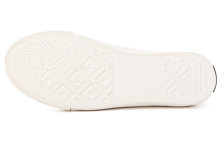 Lookbook Warrior 'White High-Top Canvas' WXY-P043TC01