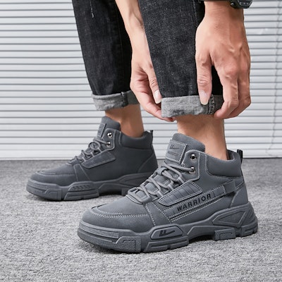 霸王牌回力 休閒百搭戶外 防滑耐磨 高筒 馬丁靴 男款 黑色 Details for 霸王牌回力 休閒百搭戶外 防滑耐磨 高筒 馬丁靴 男款 黑色