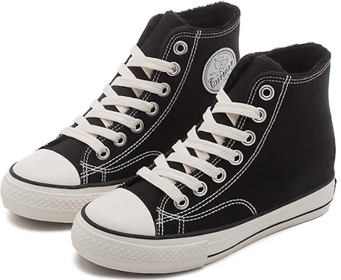 Warrior Kanvas High-Top 'Hitam dan Putih' WBX-73MJ02 Lookbook Warrior Kanvas High-Top 'Hitam dan Putih' WBX-73MJ02