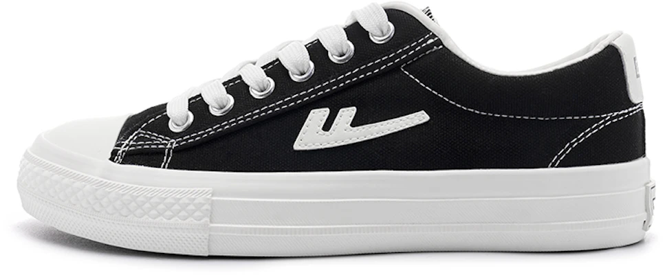 Warrior Kanvas Low 'Hitam Putih' WXY-C369MJ04 Buy Warrior Kanvas Low 'Hitam Putih' WXY-C369MJ04