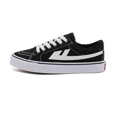 Warrior Canvas Low 'Black and White Fur-Lined'