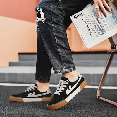 回力士兵 再次流行 復古風格 隨和搭配 防滑耐磨輕便 低筒 帆布鞋 男女款式 黑米色 1