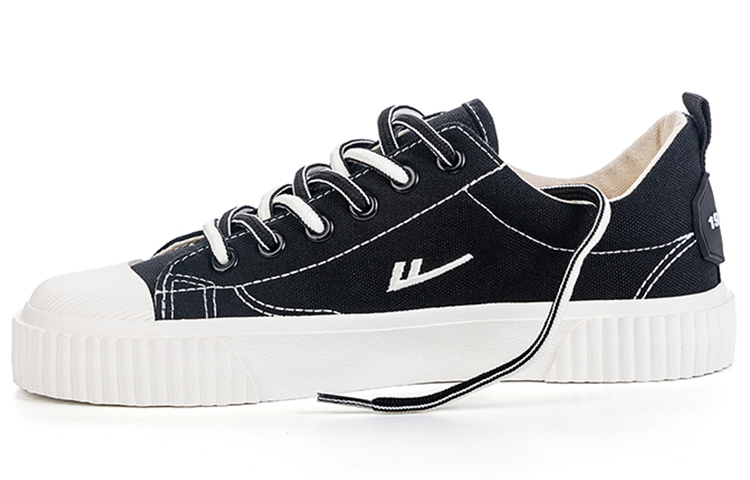 Warrior Canvas Sneaker 'CMFTable Soft Sole Black'