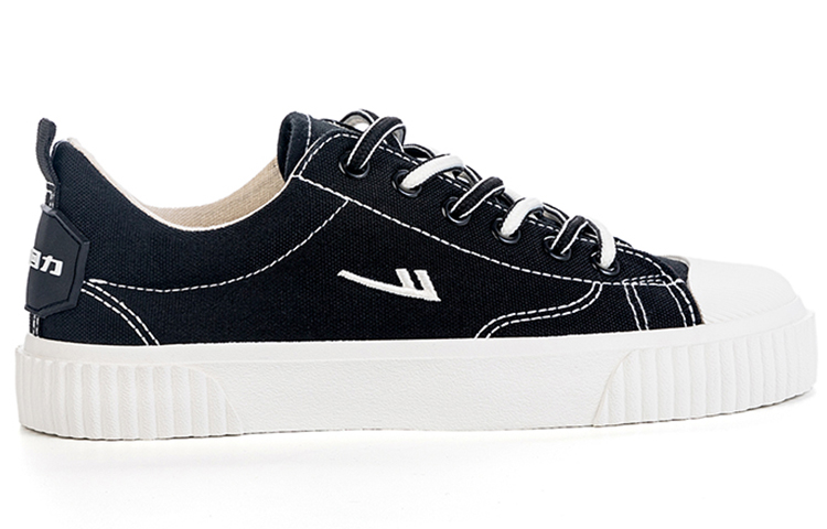 Warrior Canvas Sneaker 'CMFTable Soft Sole Black' 圖 2