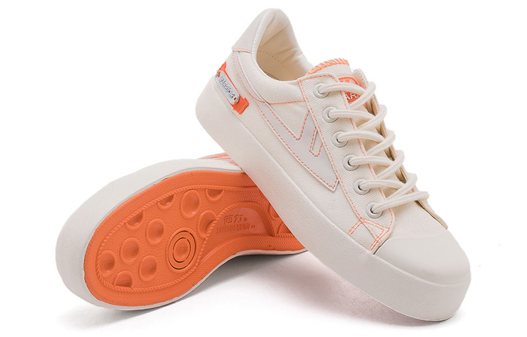 Warrior Canvas Sneaker 'Metallic Trimmings Beige Orange' 圖 4