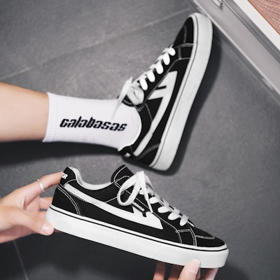 Warrior Classic Low 'Black and White' WXY-C978G03 1