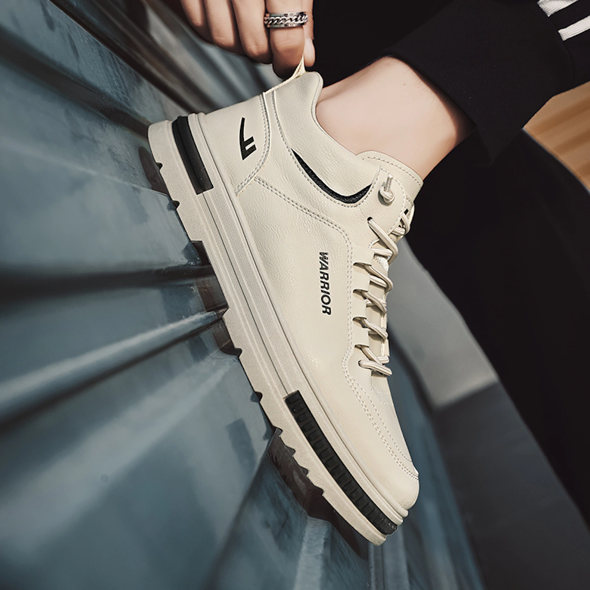 Warrior Low Top 'Beige Black'