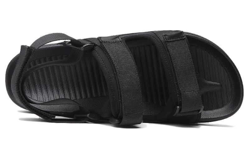 Lookbook Sandal Warrior 'Hitam Nyaman-Bisa Bernafas' 5016999-1