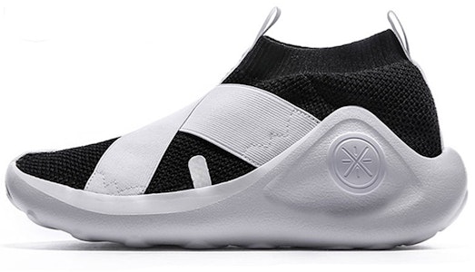 Li-Ning Way of Wade x BMW 'Putih Hitam' Sneakers AGWN053-1 Buy Li-Ning Way of Wade x BMW 'Putih Hitam' Sneakers AGWN053-1