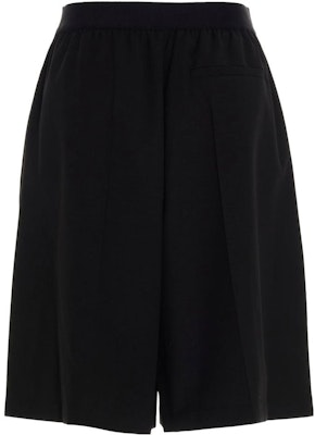 WE11DONE Black Mid-Rise Slim Fit Casual Shorts with Logo Patch. WD-PT0-21-204-M-BK Lookbook WE11DONE Black Mid-Rise Slim Fit Casual Shorts with Logo Patch. WD-PT0-21-204-M-BK