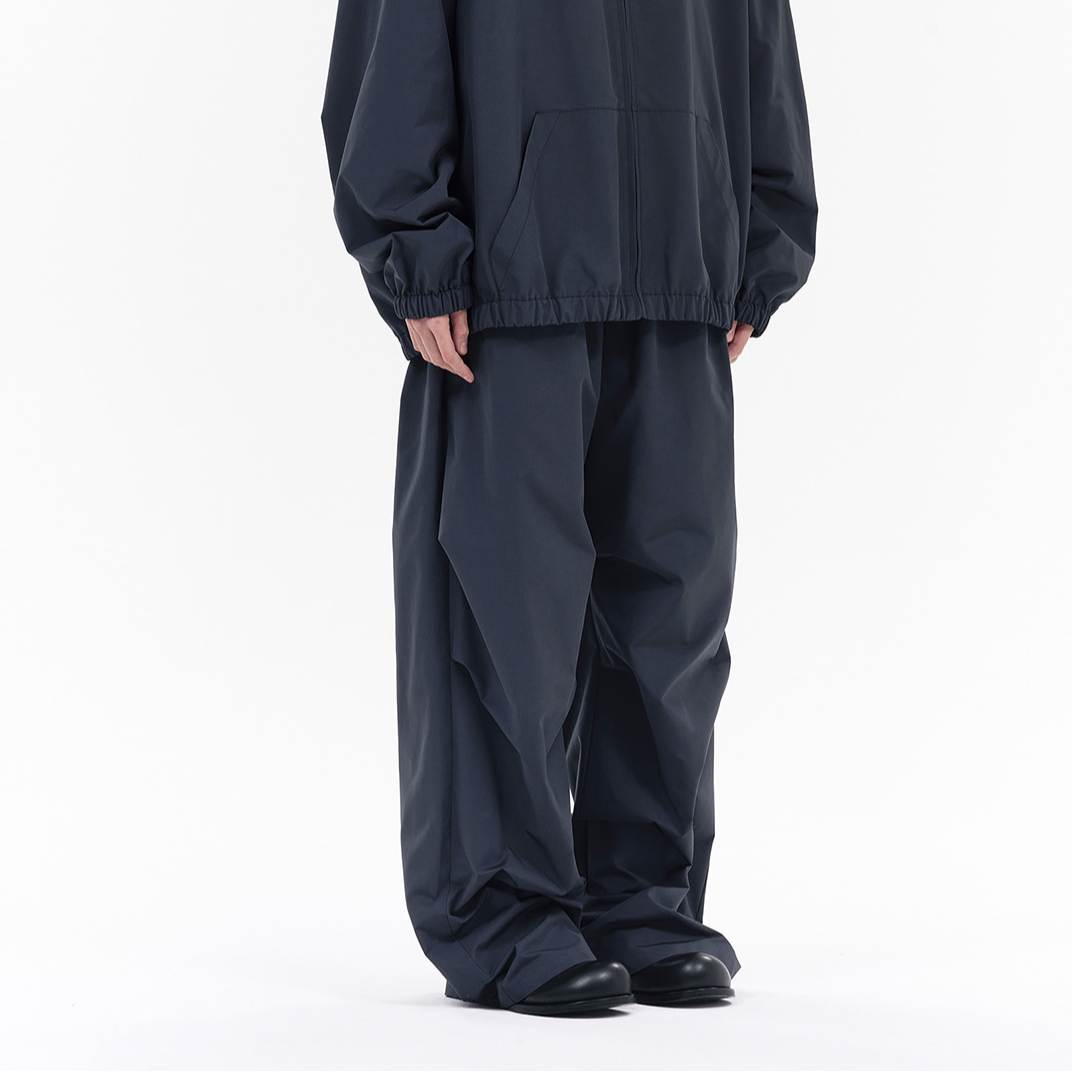 Details for WE11DONE Celana Kasual Biru Navy Pinggang Elastis dengan Logo. WD-PT2-24-238-M-NV