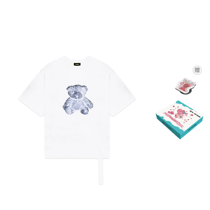 WE11DONE Bear Necklace Reflective Graphic Unisex T-Shirt. WD-TT9-20-117-U-WH