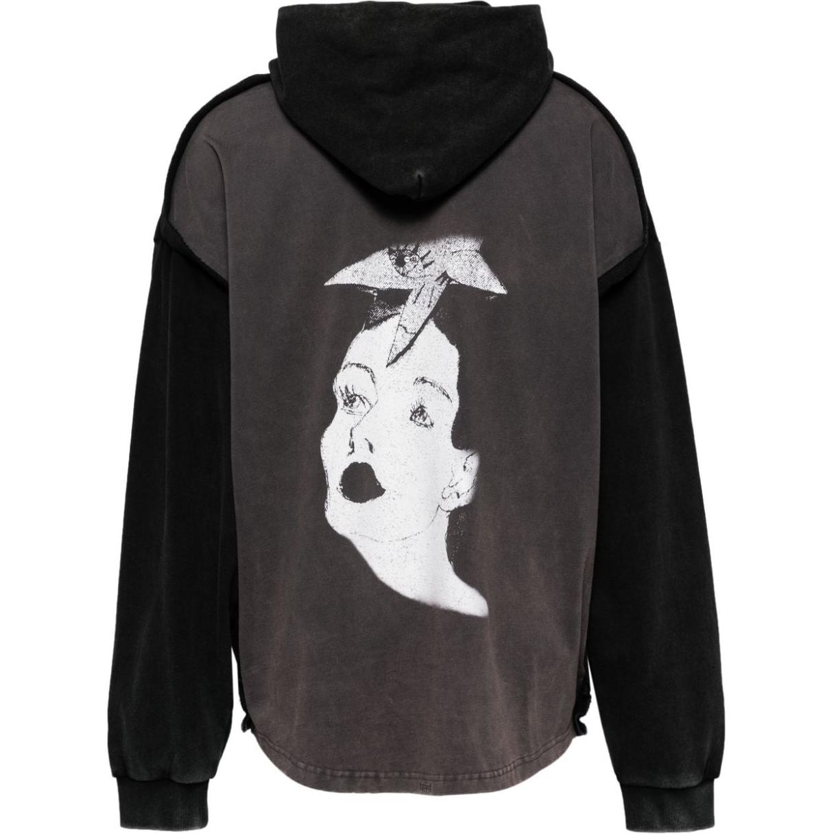 Lookbook WE11DONE 블랙 워시드 로고 프린트 풀오버 후디 롱슬리브. WD-TH2-24-809-U-BK