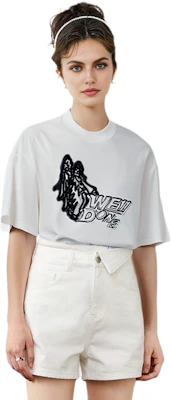 WE11DONE Kaos Unisex Lengan Pendek High-Neck dengan Logo Dada. WD-TT1-22-560-U-WH Purchase WE11DONE Kaos Unisex Lengan Pendek High-Neck dengan Logo Dada. WD-TT1-22-560-U-WH