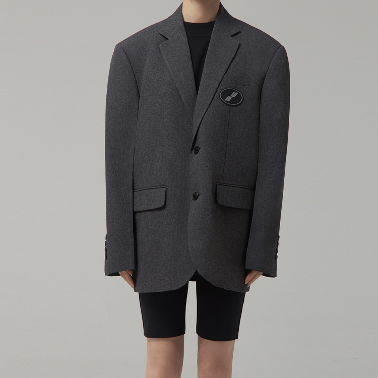 Shop WE11DONE クラシックロゴ ブレザー ユニセックス ブラック グレー ミニマリストデザイン WD-JK4-20-715-U-CH