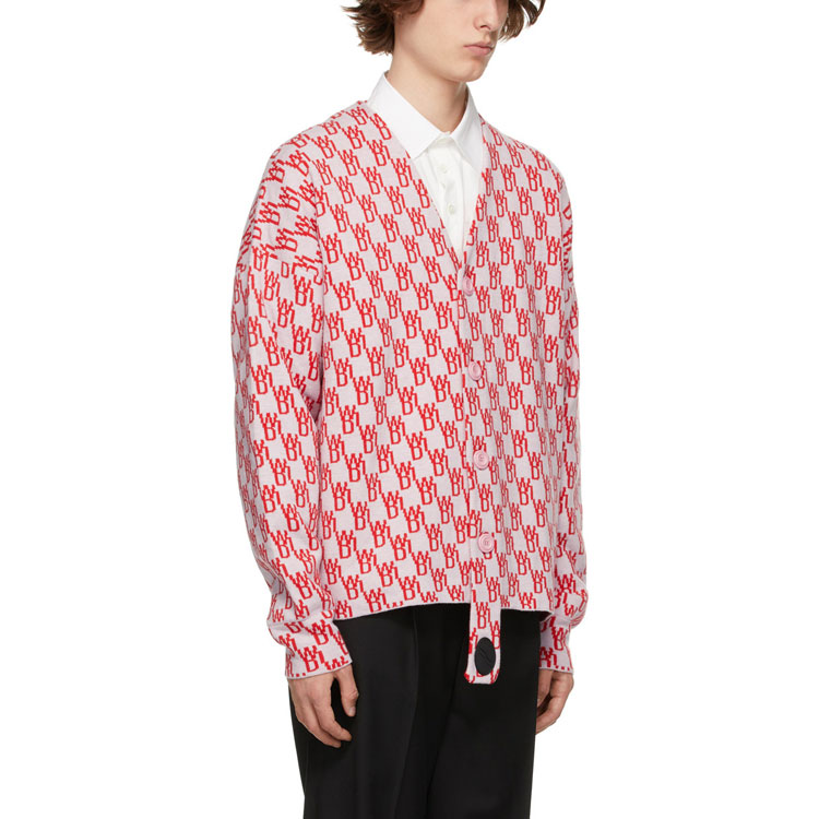 Shop WE11DONE 對比標誌提花羊毛針織V領毛衣 中性款 WD-KC9-20-184-U-PK