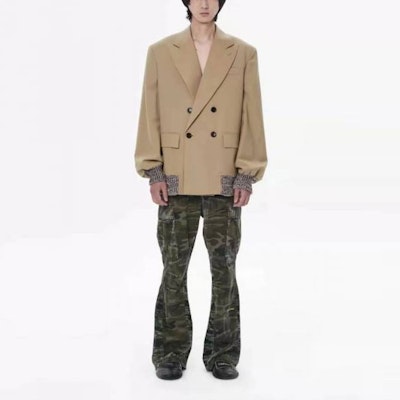 WE11DONE FW21 루즈핏 블레이저 스플릿 밑단 디자인. WD-JK0-21-015-M-BE Lookbook WE11DONE FW21 루즈핏 블레이저 스플릿 밑단 디자인. WD-JK0-21-015-M-BE