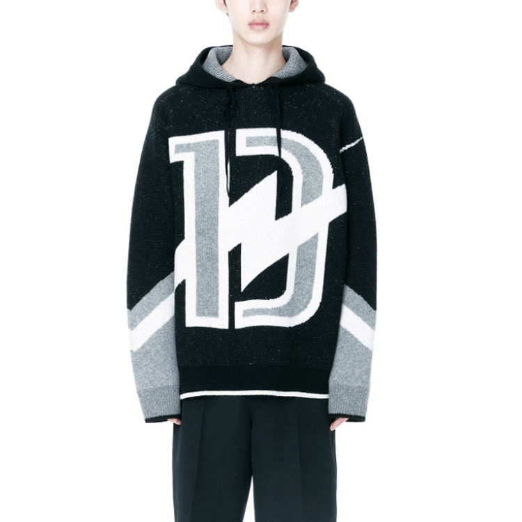 Lookbook WE11DONE FW22 黑色拼接Logo連帽衫 中性長袖上衣 WD-KT3-22-634-U-BK