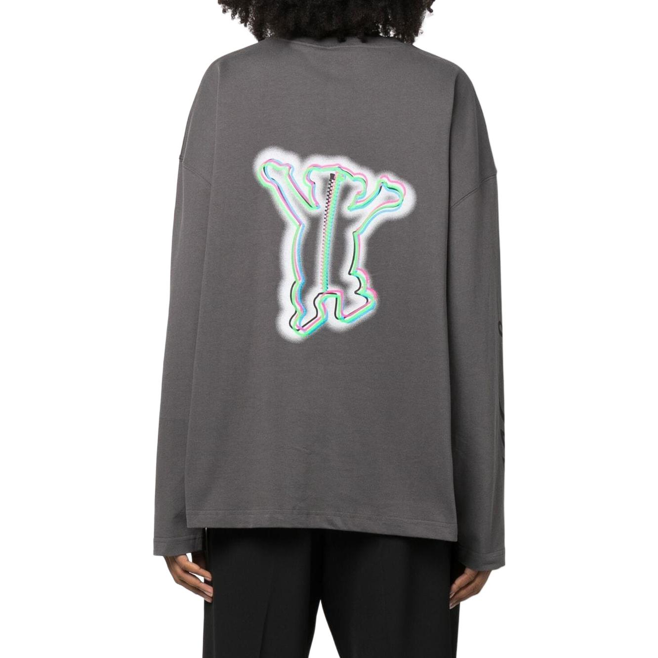 Shop WE11DONE FW22 卡通泰迪熊Logo中性長袖T恤 深灰色 WD-TT3-22-833-U-CH