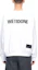 Shop WE11DONE FW22 電影拼貼款寬鬆版型中性白色套頭衫 WD-TS3-22-743-U-WH