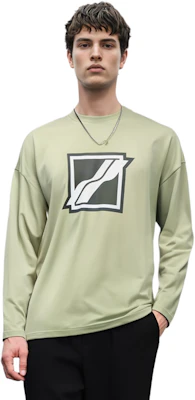 WE11DONE FW22 中性款米色方标套头卫衣 WD-TT3-22-712-U-BG Shop WE11DONE FW22 中性款米色方标套头卫衣 WD-TT3-22-712-U-BG