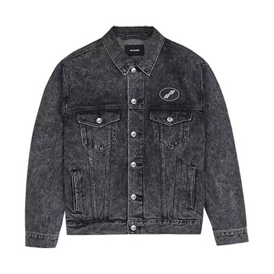 WE11DONE FW22 Unisex Distressed Logo Oversized Denim Jacket Washed Black. WD-DJ4-20-017-U-WB