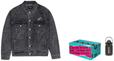 Lookbook WE11DONE FW22 Unisex Distressed Logo Oversized Denim Jacket Washed Black. WD-DJ4-20-017-U-WB