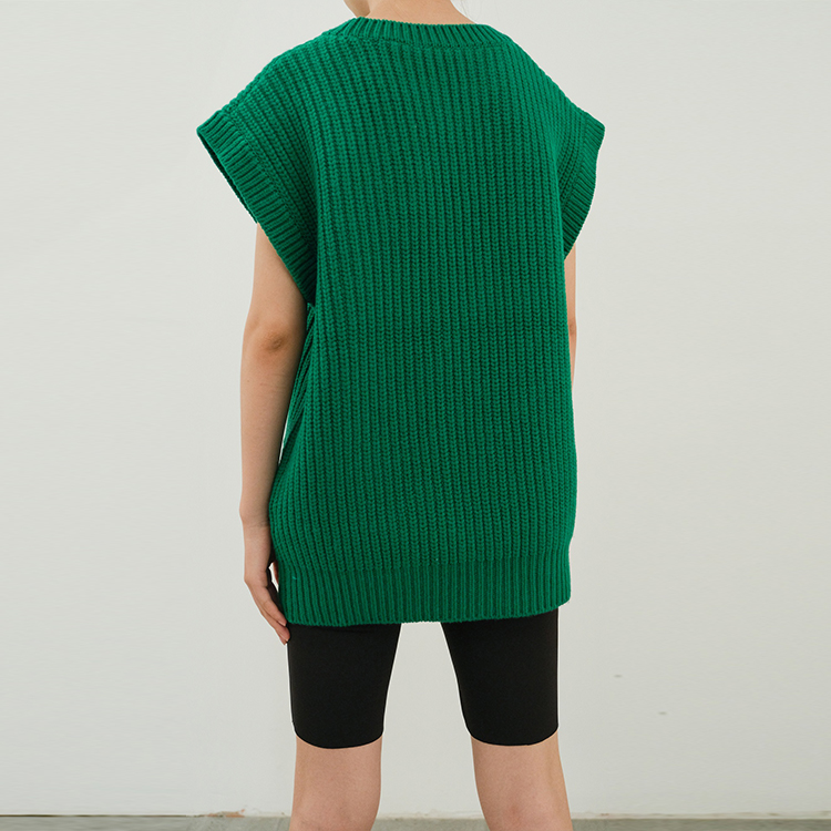 WE11DONE Green Sleeveless Knit Vest with Front Rubber Logo - Unisex. WD-KV8-20-544-U-GR 圖 4