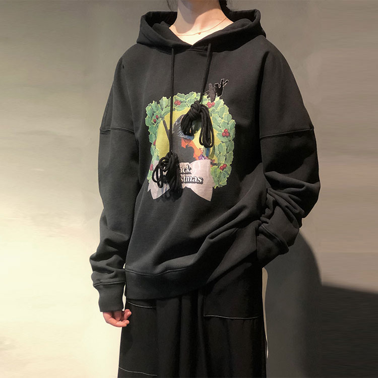 WE11DONE Horror Christmas Wreath Graphic Cartoon Sweatshirt Black Unisex WD-TH9-20-139-U-BK 圖 4