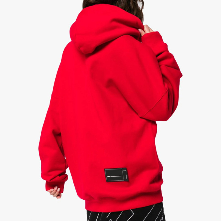 Purchase WE11DONE 標誌紅色連帽衫 男女同款 - 胸前徽章設計。 WD-TP3-20-707-U-RD