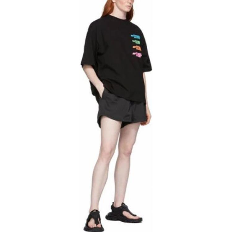 Sizing WE11DONE Multicolor Logo Print Unisex Black Crewneck T-Shirt. WD-TT1-21-546-U-BK