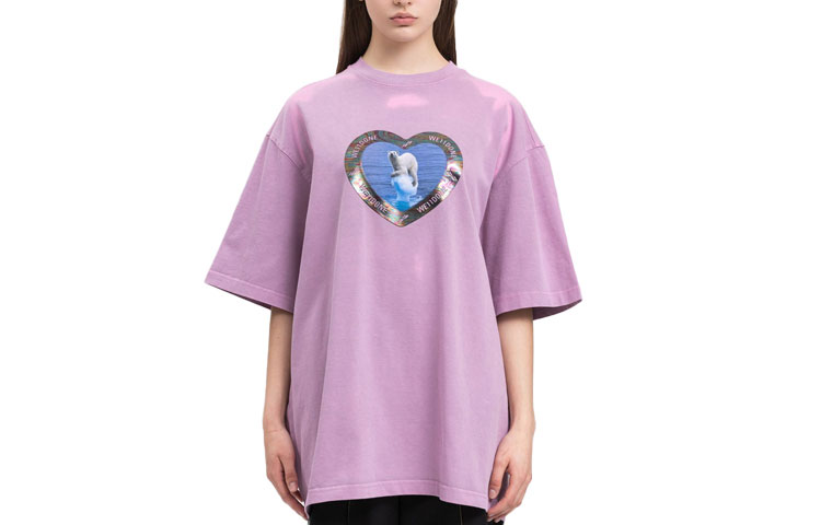 WE11DONE Pink Polar Bear Heart Graphic Unisex T-Shirt. WD-TT8-20-105-U-PK