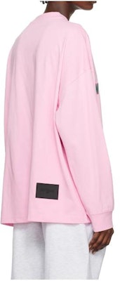 WE11DONE Rare Market 韓國限定粉色彩虹字母Logo圓領長袖T恤。 WD-TT1-22-848-U-LP Lookbook WE11DONE Rare Market 韓國限定粉色彩虹字母Logo圓領長袖T恤。 WD-TT1-22-848-U-LP