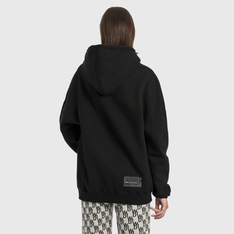 WE11DONE Small Logo Embroidered Hoodie Unisex Black. WD-TP3-20-707-U-BK 圖 4