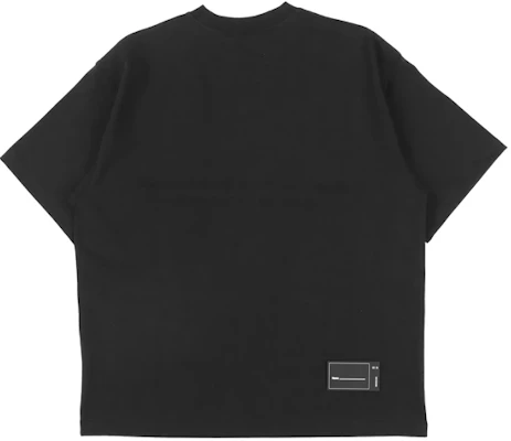 WE11DONE Baju-T Uniseks Hitam Logo Kecil Oversized WD-TP6-20-050-U-BK Lookbook WE11DONE Baju-T Uniseks Hitam Logo Kecil Oversized WD-TP6-20-050-U-BK