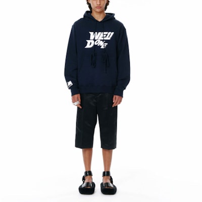 WE11DONE SS22 Logo Pullover Hoodie with Kangaroo Pocket Unisex - Navy Blue WD-TH1-22-622-U-NV Shop WE11DONE SS22 Logo Pullover Hoodie with Kangaroo Pocket Unisex - Navy Blue WD-TH1-22-622-U-NV