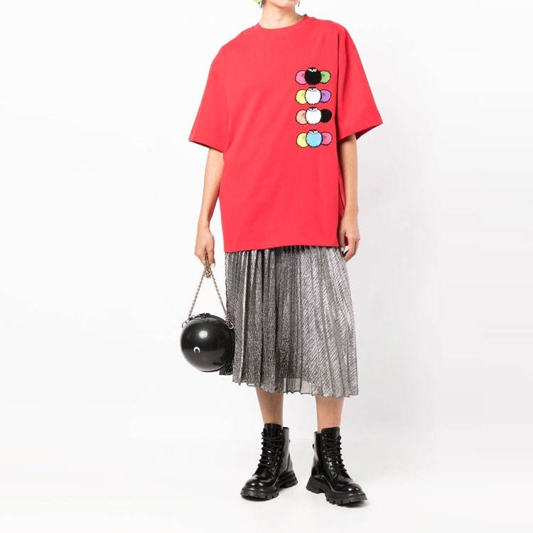 Shop WE11DONE SS22 紅色怪物標誌拼色男女圓領T恤. WD-TT1-22-650-U-RD