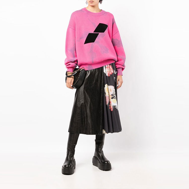 Shop WE11DONE SS22 綁染幾何圖案粉色標誌圓領毛衣 男女適穿款 WD-KT1-22-622-U-PK